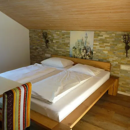 Gaestehaus Guggomos 