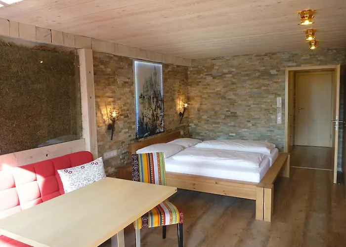 Gaestehaus Guggomos \