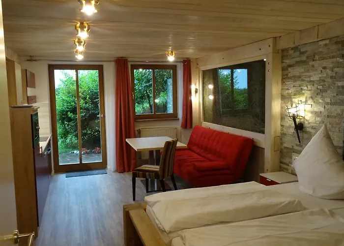 Gaestehaus Guggomos \