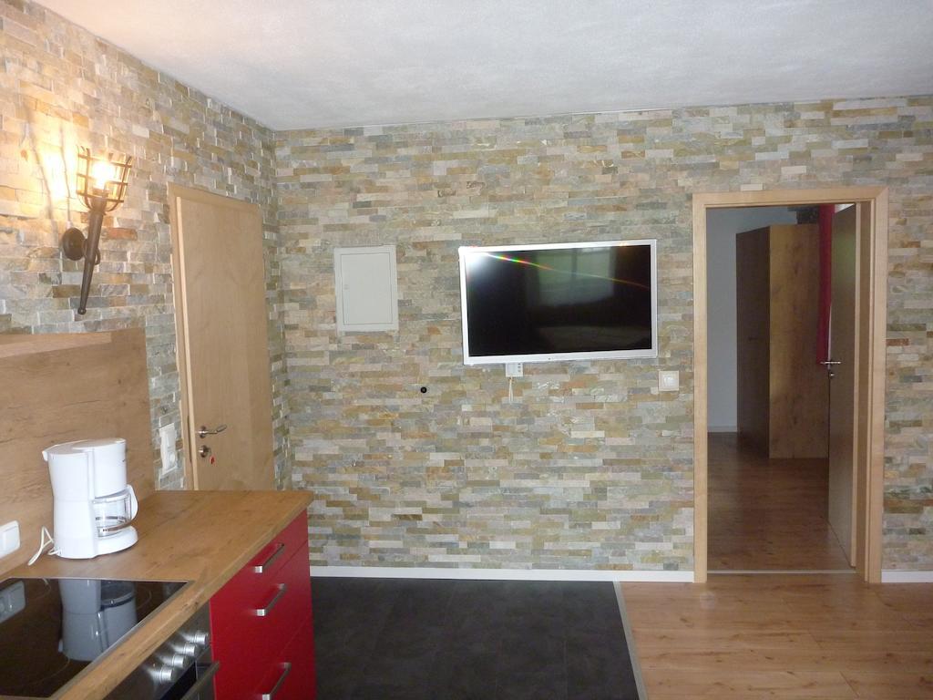 Apartment Gaestehaus Guggomos 