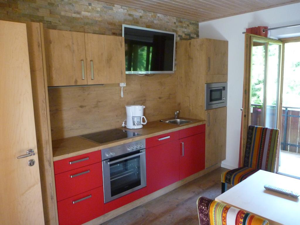 Apartment Gaestehaus Guggomos 
