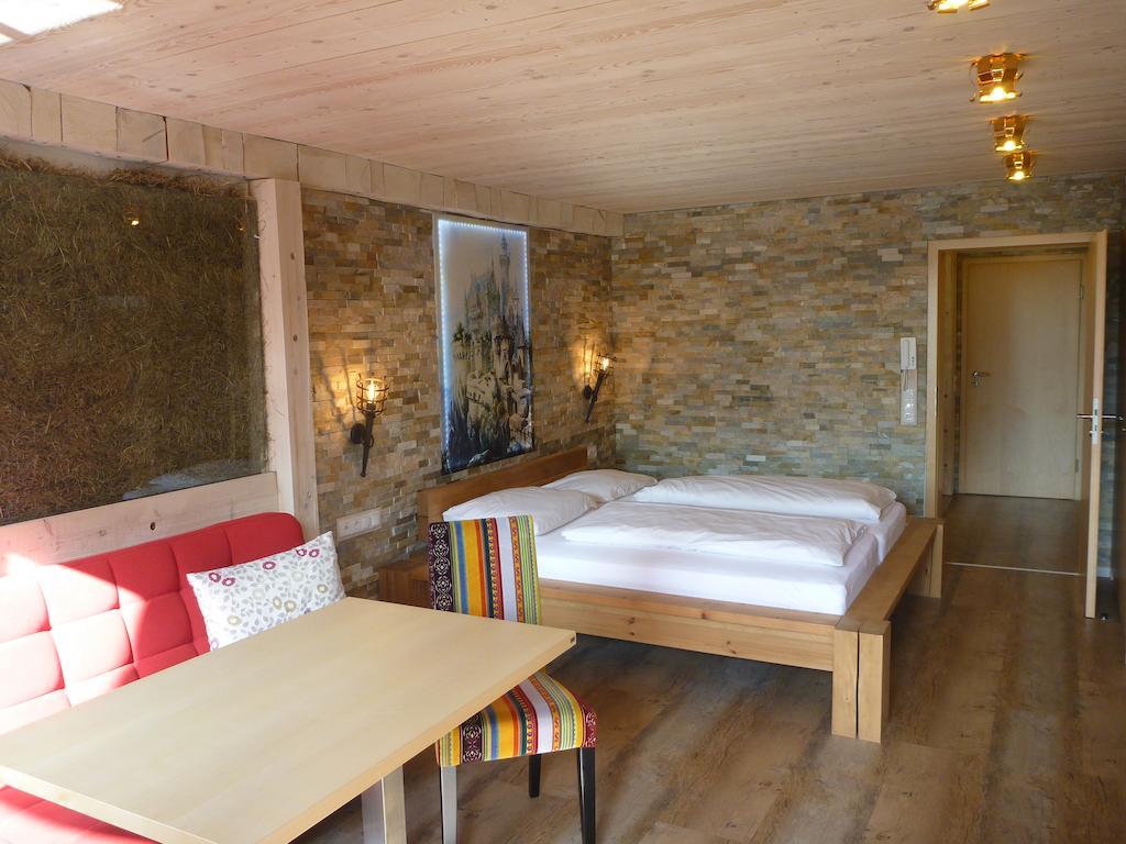 Apartment Gaestehaus Guggomos 